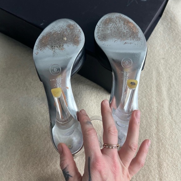 Chanel Lucite Heels 7.5 RARE - Picture 4 of 6